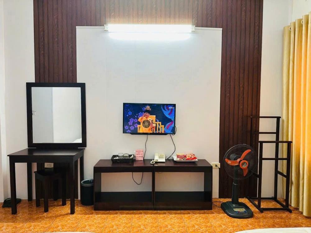 Bán nhà 5 tầng, 50m2, Phố Hoàng Ngân - Ngõ Ô Tô, Kinh Doanh Đỉnh Cao - 26 tỷ