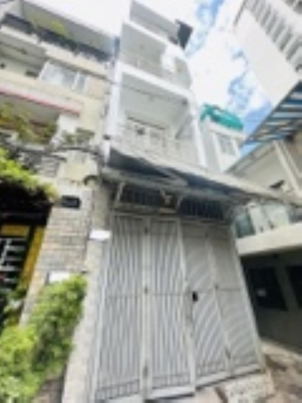 Bán Nhà Ngay Chợ Vải Phú Thọ Hoà, TPHCM - 64m2, 4 Tầng, Giá 7.3 Tỷ TL