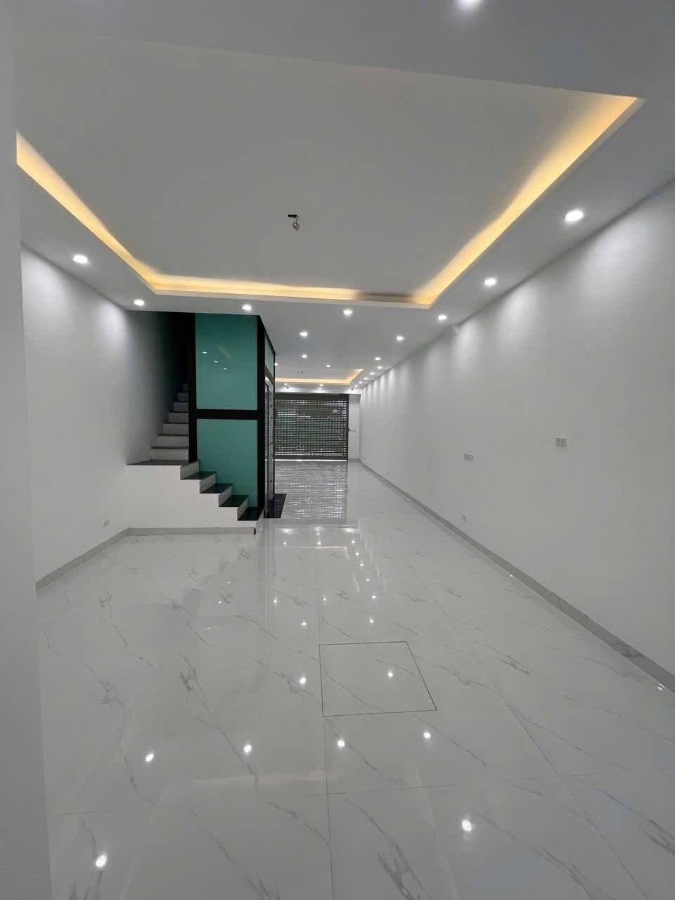 Bán nhà liền kề KĐT Văn Khê 85m2, MT 5m, Thang Máy, Giá 19.5 Tỷ