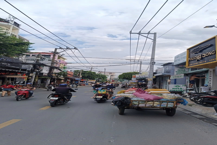 NHÀ MỚI ĐẸP GÒ XOÀI–HẺM 6M  ÔTÔ NGỦ TRONG NHÀ NHỈNH 5 ĐỒNG