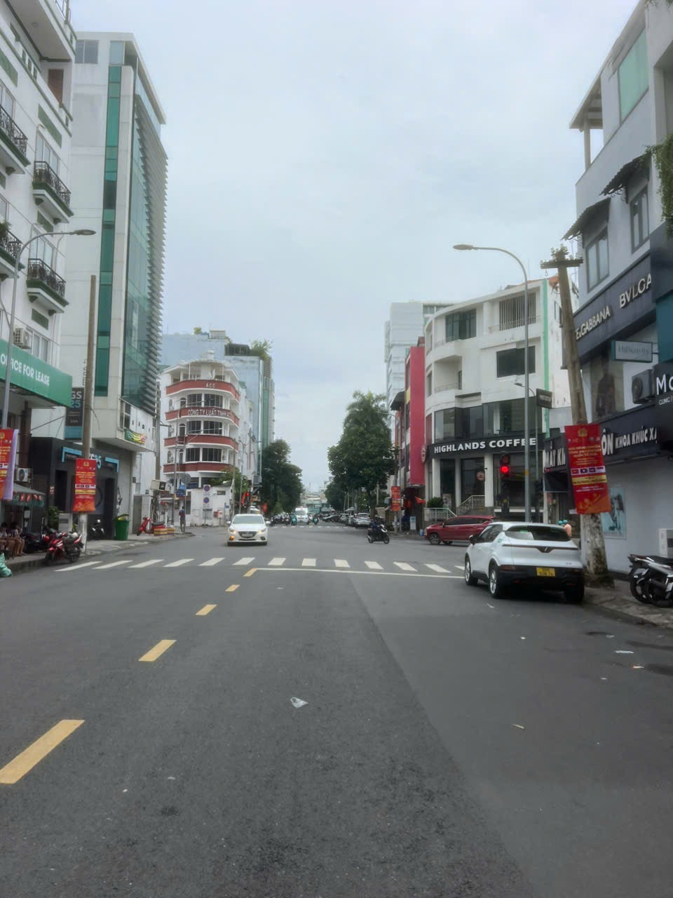 Bán Gấp Nhà 2 Mặt Tiền Vị Trí Vàng Quận Tân Bình - Hoàng Việt & Út Tịch