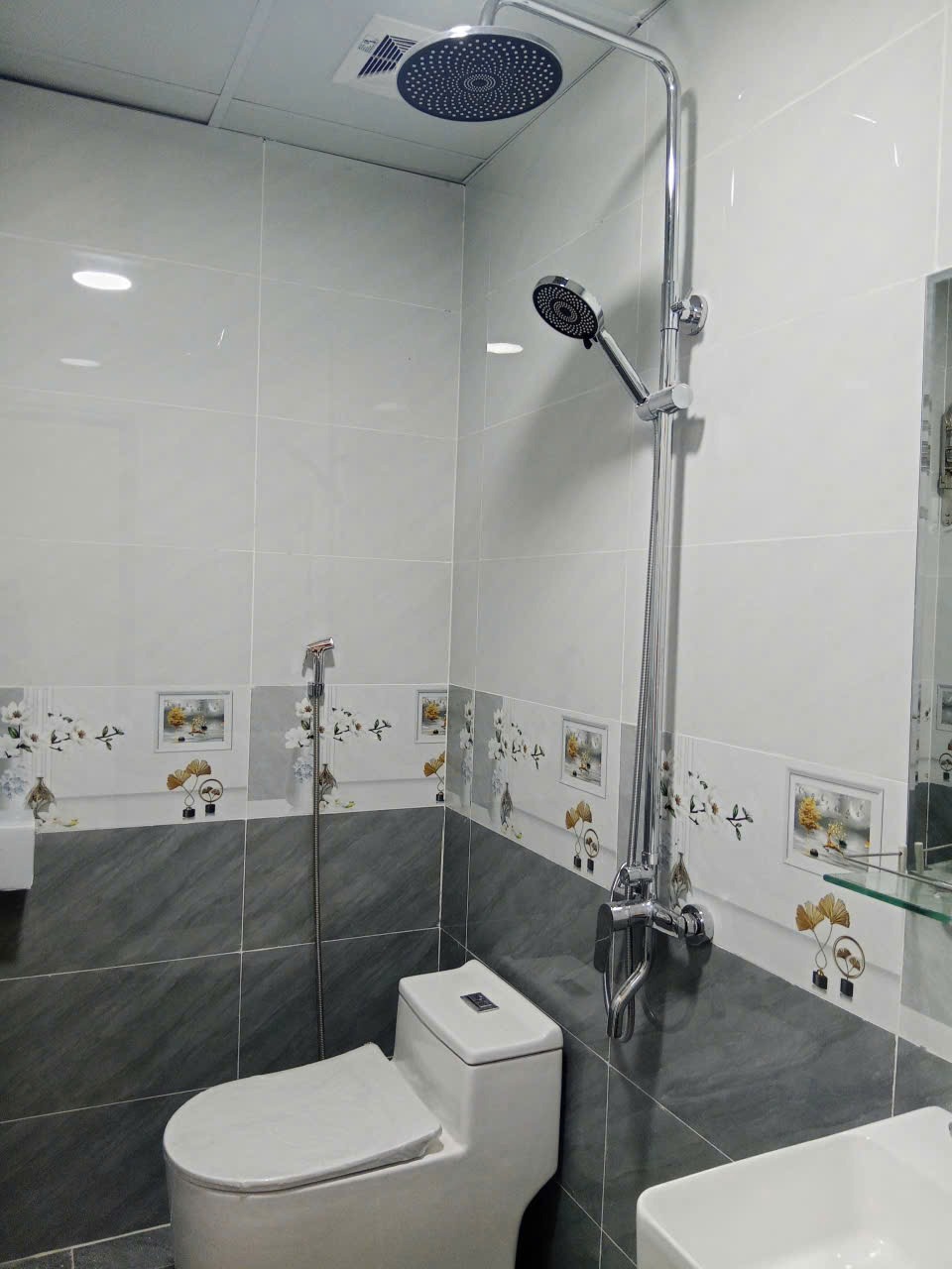 🏡 Nhà 4 Tầng, 4 Phòng Ngủ, 38m2 - Giá Chỉ 3.x Tỷ - Gần Vin và ĐH Đại Nam