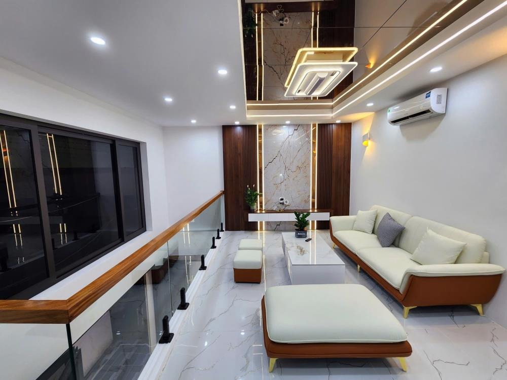 Bán nhà 6 tầng, thang máy, 40m2, 11.6 tỷ - Gần Trường Chinh, Thanh Xuân