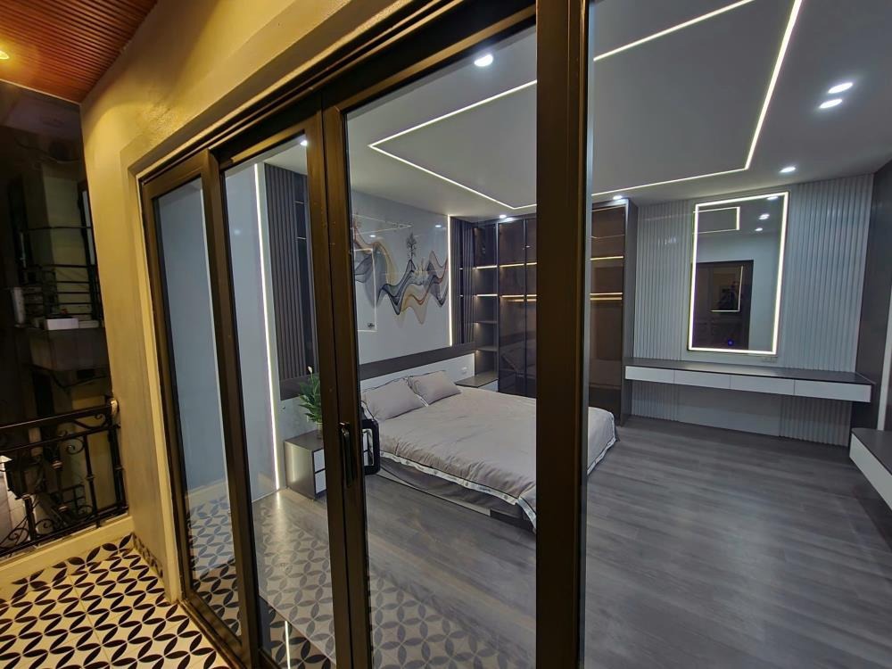 Bán nhà 6 tầng, thang máy, 40m2, 11.6 tỷ - Gần Trường Chinh, Thanh Xuân