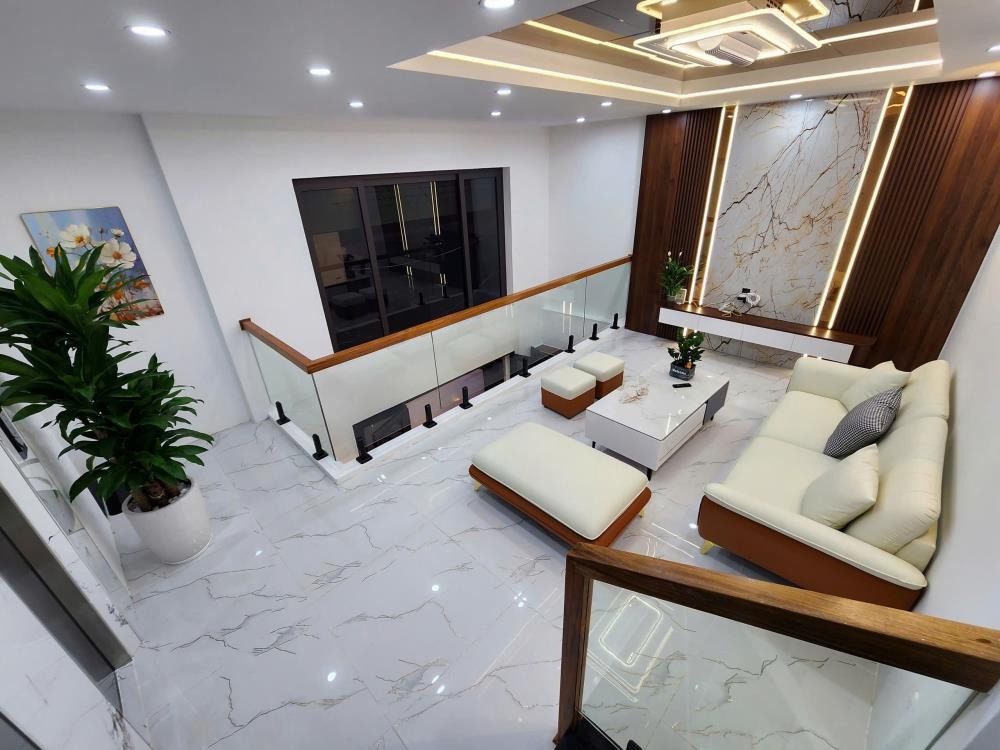 Bán nhà 6 tầng, thang máy, 40m2, 11.6 tỷ - Gần Trường Chinh, Thanh Xuân