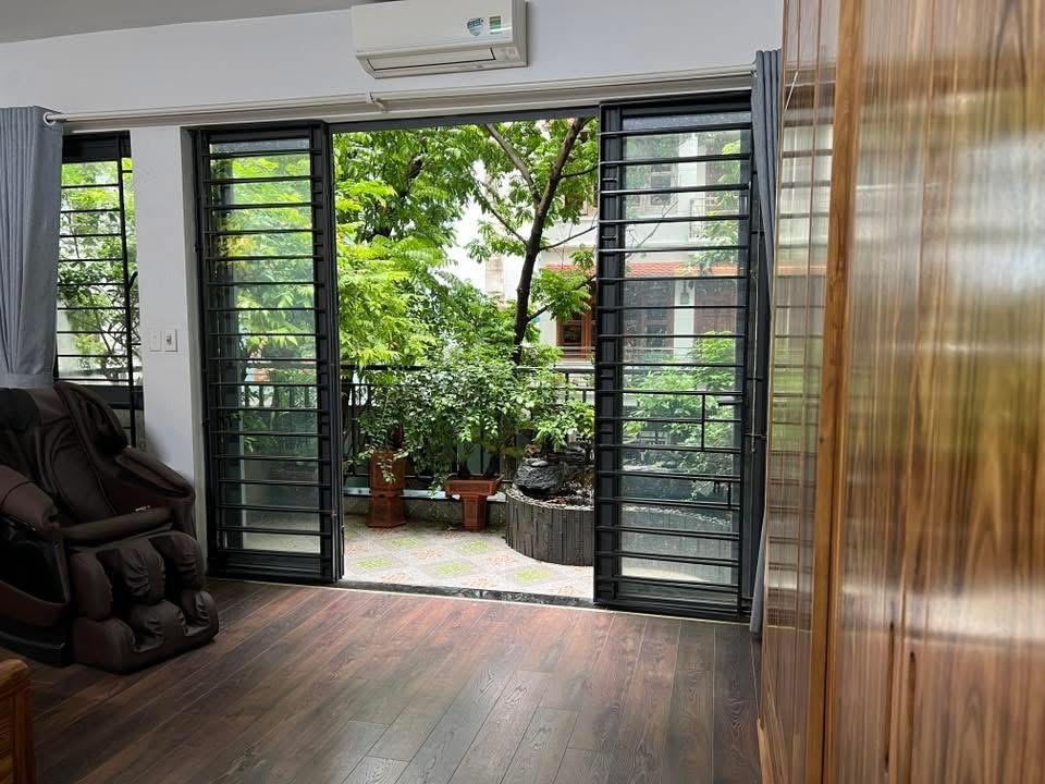 Bán Nhà Liền Kề Xa La Cao Cấp: Vị Trí Vàng, Hồ Koi, Bể Sục, Phòng Xông Hơi