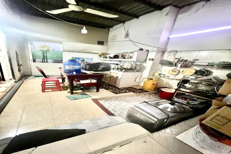 Bán nhà C4 - 81m2 (4 x 20)m - Hẻm xe tải 5m Đường Đô Đốc Long