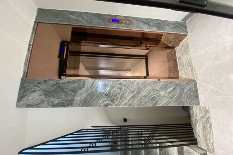 BÁN NHÀ NGỌC THUỴ-40M-THANG MÁY-FULL NỘI THẤT-NGÕ OTO-NHỈNH 11 TỶ