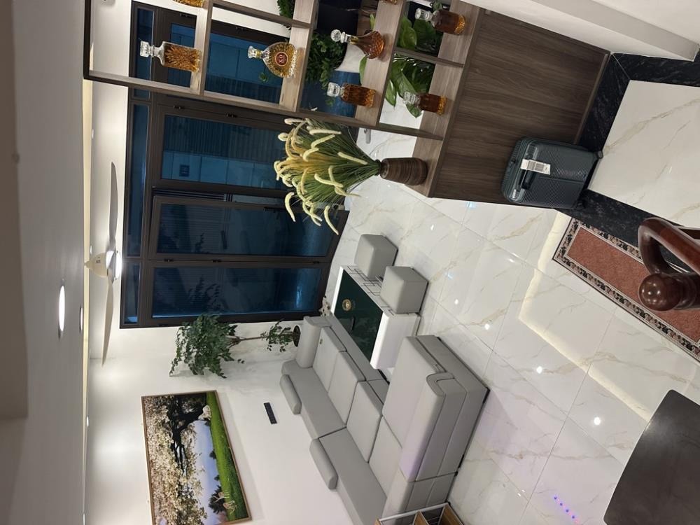 Bán nhà Minh Khai, Hai Bà Trưng - 38m2, 4 Tầng, Giá 5.X Tỷ - Vị Trí Đắc Địa