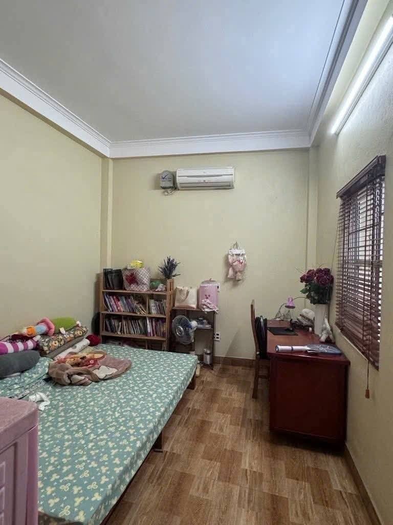 Bán Nhà Đẹp 43m2, 3 Tầng, Gần Khu Đất Dịch Vụ 25.2ha - Giá 6.19 Tỷ