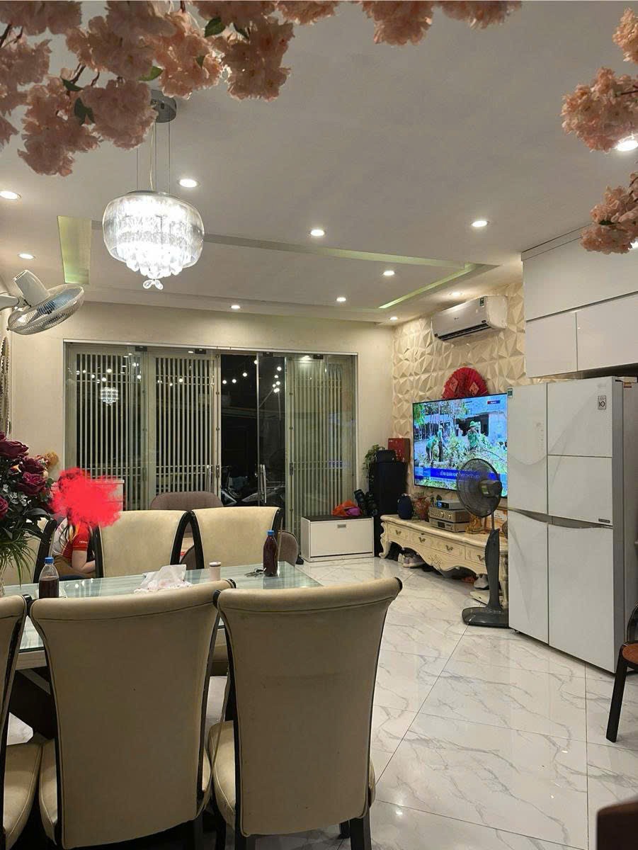 Bán tòa nhà mặt phố Trung Phụng - 86m2, 7 Tầng, Thang Máy, Giá 48.5 Tỷ
