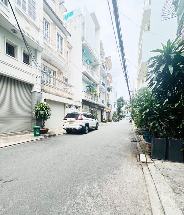 Nhà Hẻm Xe Tải Tân Bình - 4.6x22m, 98m2, Giá Tốt - Đầu Tư/Xây Mới