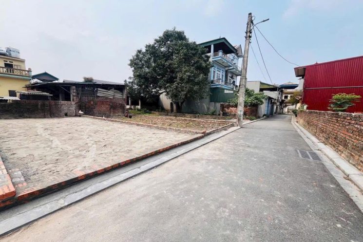 🫵Bán đất Nguyên Khê-Giá chỉ từ 3,850tỷ ngõ thông oto
