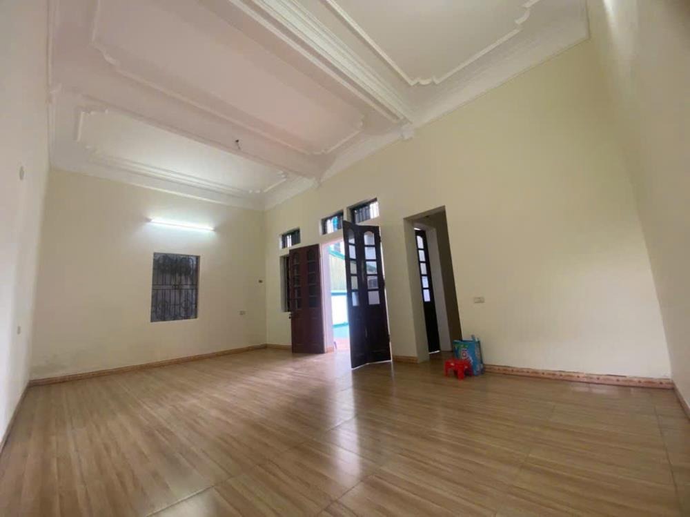 Bán nhà 3 tầng Lương Quy, Xuân Nộn - 112m2, Có Sân, Đỗ Ô Tô VF3
