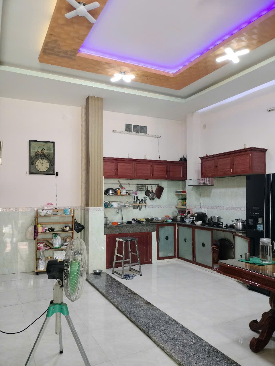 Bán nhà mặt tiền đường Văn Thân, Quận 6 - 4 Tầng, 117m2, Giá 26.8 Tỷ
