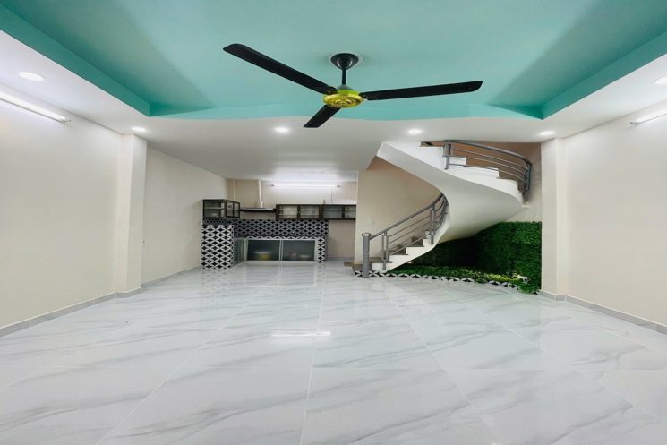 Nhà Đẹp Lạc Long Quân Nhỉnh 4 Tỷ