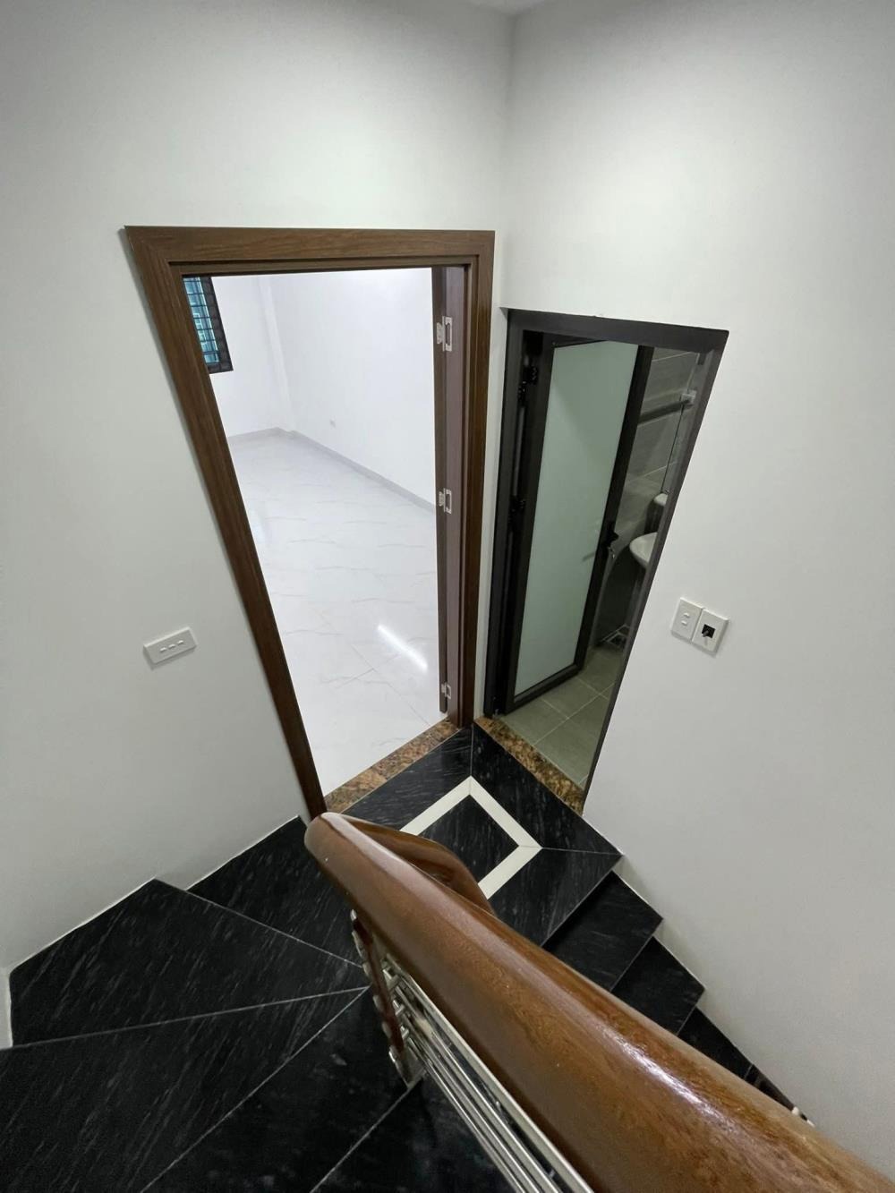 Bán nhà đơn lập mới xây Vân Canh - Gần Chợ, Đường 70, Giá Tốt