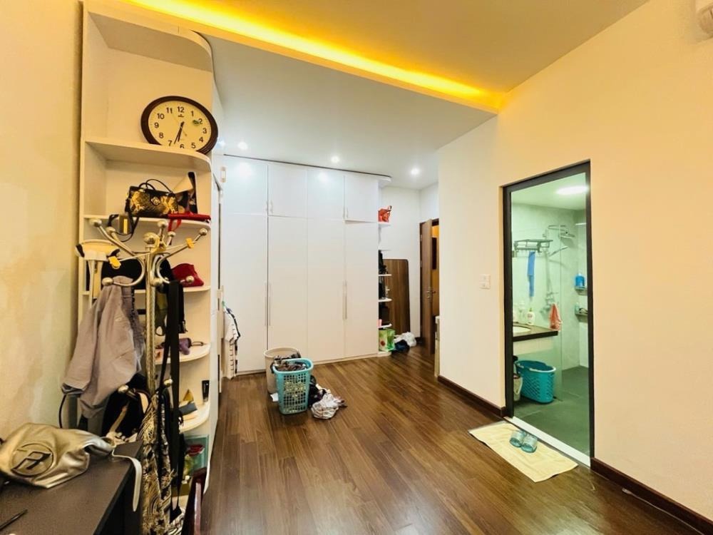 Bán nhà đẹp Trung Liệt 66m², Lô Góc, Ô Tô Đỗ Cửa - Giá 19.8 Tỷ