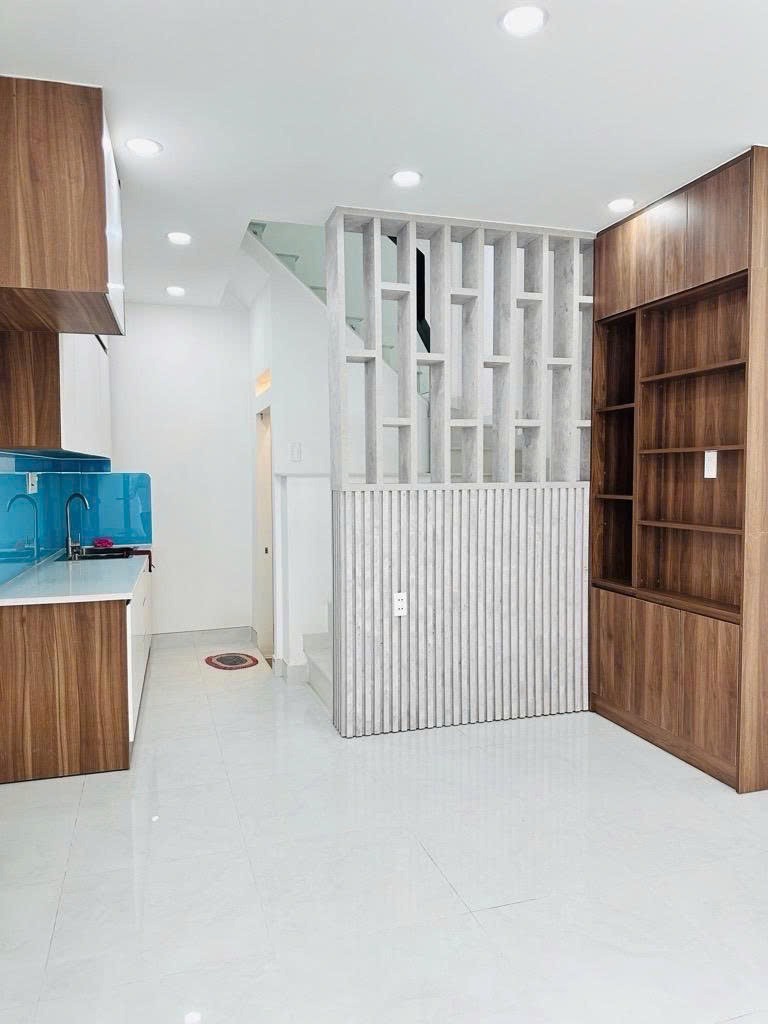 Nhà Đẹp 4 Tầng Bình Thạnh - 9m Mặt Tiền - Hẻm Xe Hơi - An Ninh