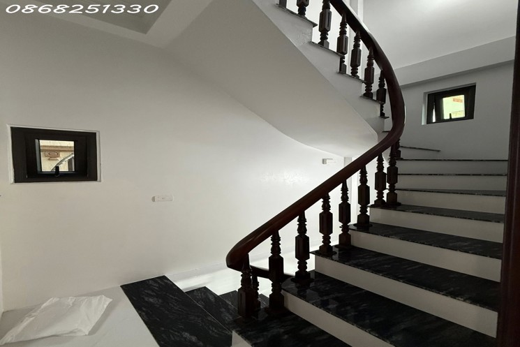 NHÀ KIM NGƯU – LÔ GÓC 3 THOÁNG – GẦN Ô TÔ – FULL NỘI THẤT