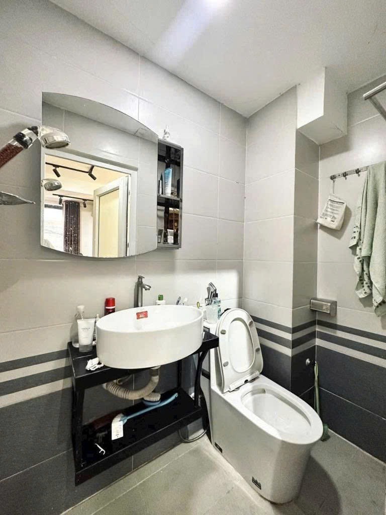 Bán nhà Điện Biên Phủ, Bình Thạnh - 4 Tầng, Kinh Doanh, Giáp Quận 1
