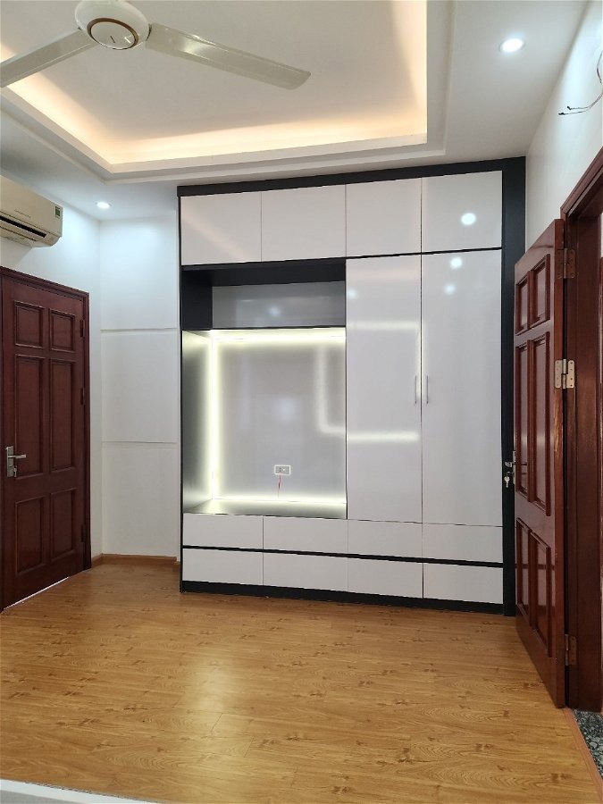 Bán Nhà Phố Vạn Phúc, Ba Đình - 25m2, 3 Tầng, Giá 4.89 Tỷ