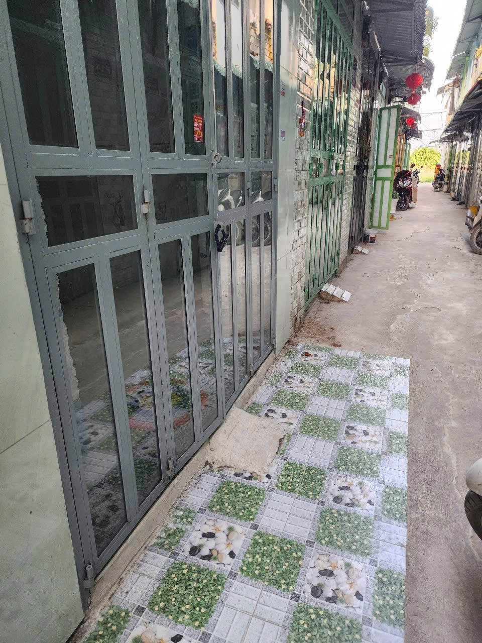 Bán Gấp Nhà Hóc Môn Giá Rẻ 350 Triệu - Vị Trí Đắc Địa