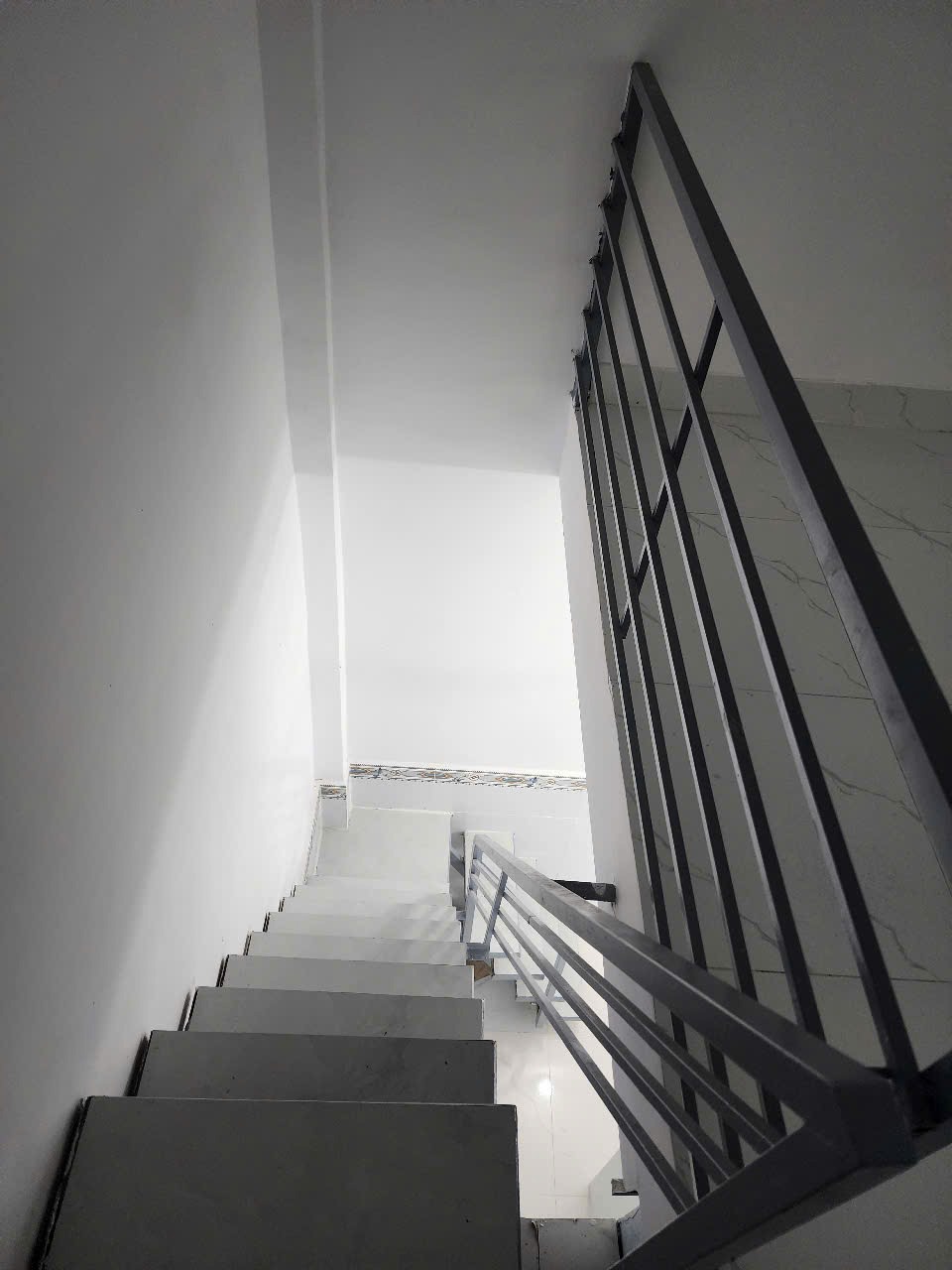Bán Gấp Nhà Hóc Môn Giá Rẻ 350 Triệu - Vị Trí Đắc Địa