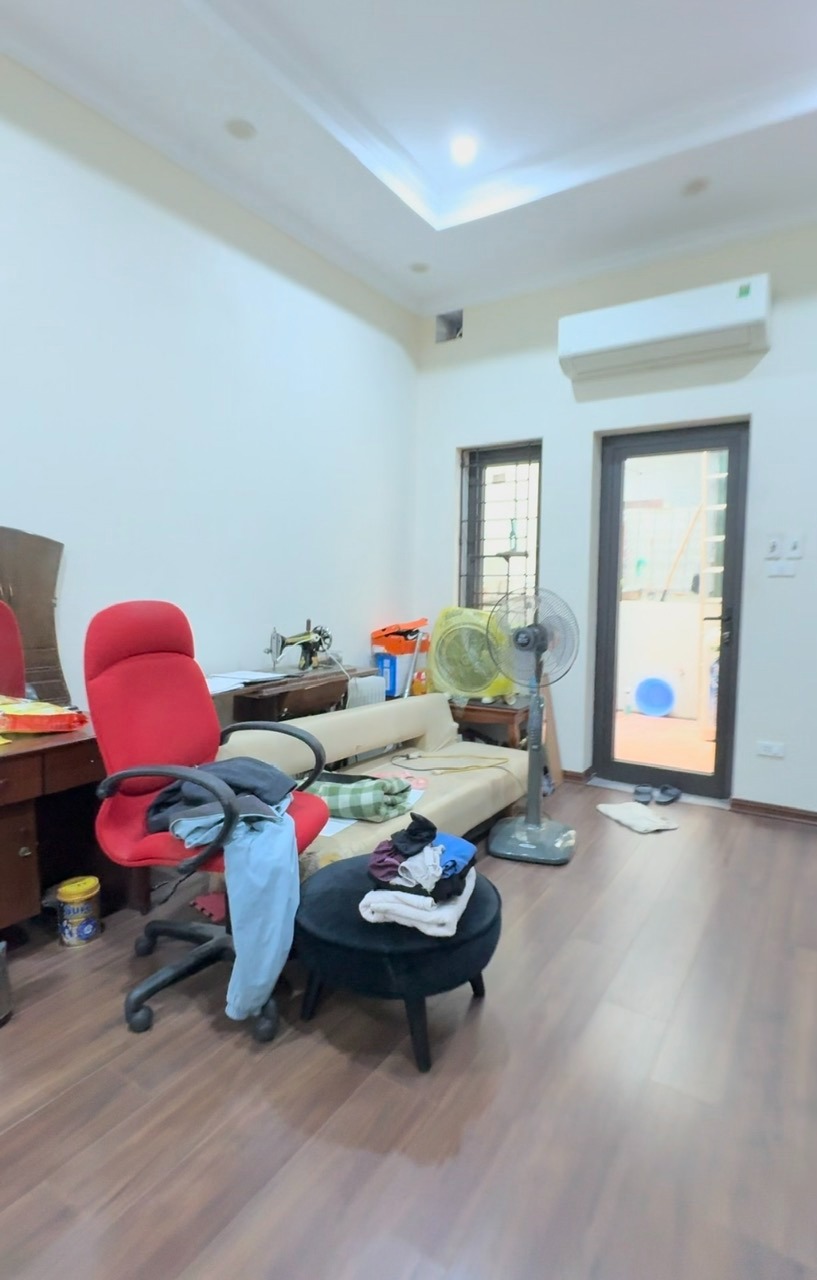 Bán Đất Tặng Nhà Phú Diễn - Lô Phân Lô Cán Bộ, Vị Trí Đẹp, Gần Ô Tô