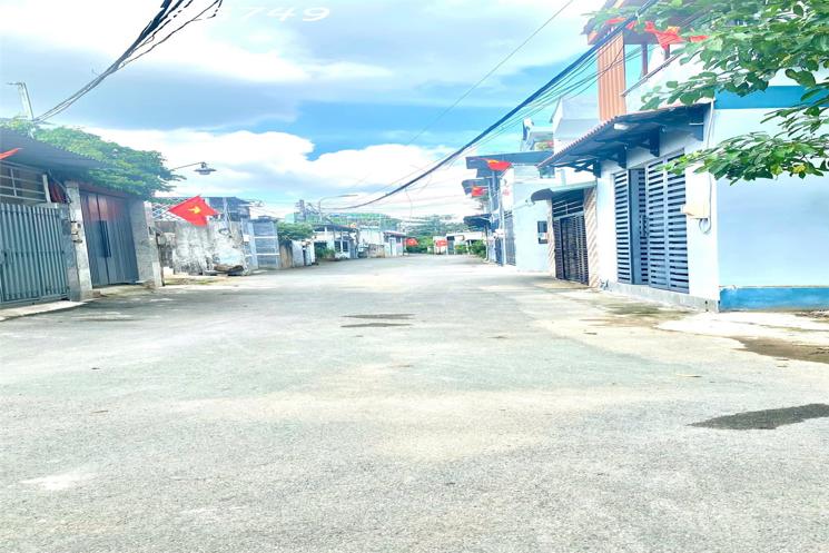 BÁN NHÀ QUẬN 9 - KDC PHƯỚC THIỆN - ĐƯỜNG NHỰA RỘNG OTO NÉ NHAU- 20P RA NGÃ TƯ THỦ ĐỨC - 10P RA LÊ