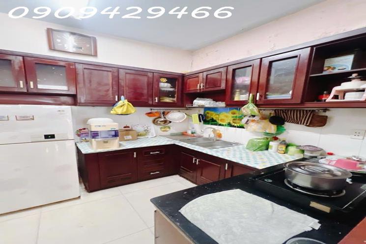 3,5 TỶ - QUẬN 7 - SỔ HỒNG RIÊNG - GẦN ĐƯỜNG HUỲNH TẤN PHÁT-- HẺM XE HƠI RA 20M