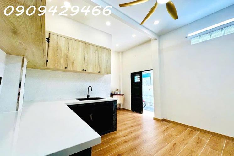5,1 TỶ - QUẬN 7 - HẺM XE HƠI - SỔ HỒNG RIÊNG - GẦN ĐƯỜNG NGUYỄN THỊ THẬP
