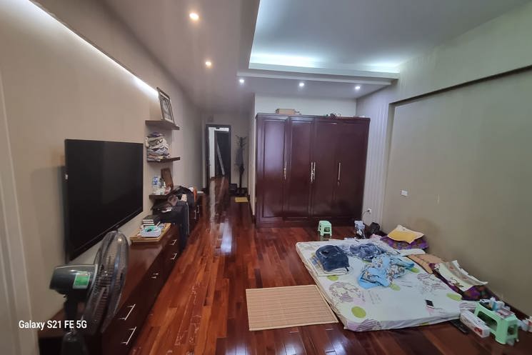 BÁN NHÀ MẶT PHỐ THANH XUÂN, GẦN NGÃ TƯ SỞ KINH DOANH SẦM UẤT, 83M2 MẶT TIỀN RỘNG CHỈ 21.X TỶ