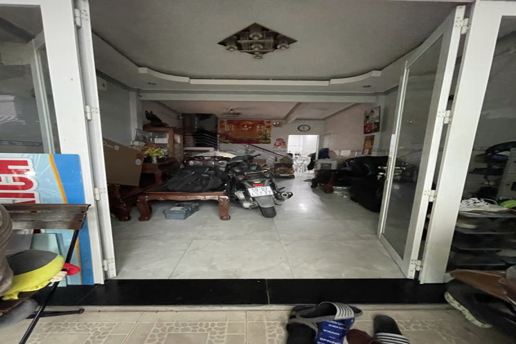 Gần ĐH Công Thương Nhà Đẹp Giá Chuẩn Tân Phú Trệt+Lầu BTCT Chỉ 5 Đồng 7
