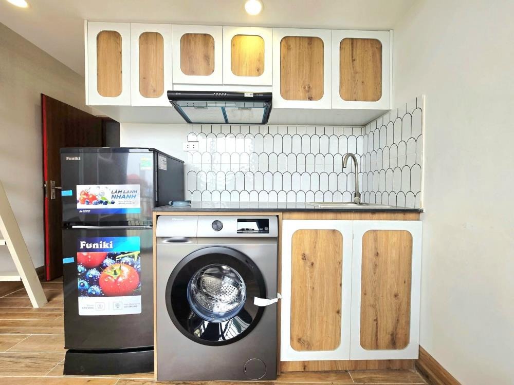 Bán nhà Cầu Giấy 15 phòng, thang máy, dòng tiền khủng - Vị trí vàng Hoa Bằng