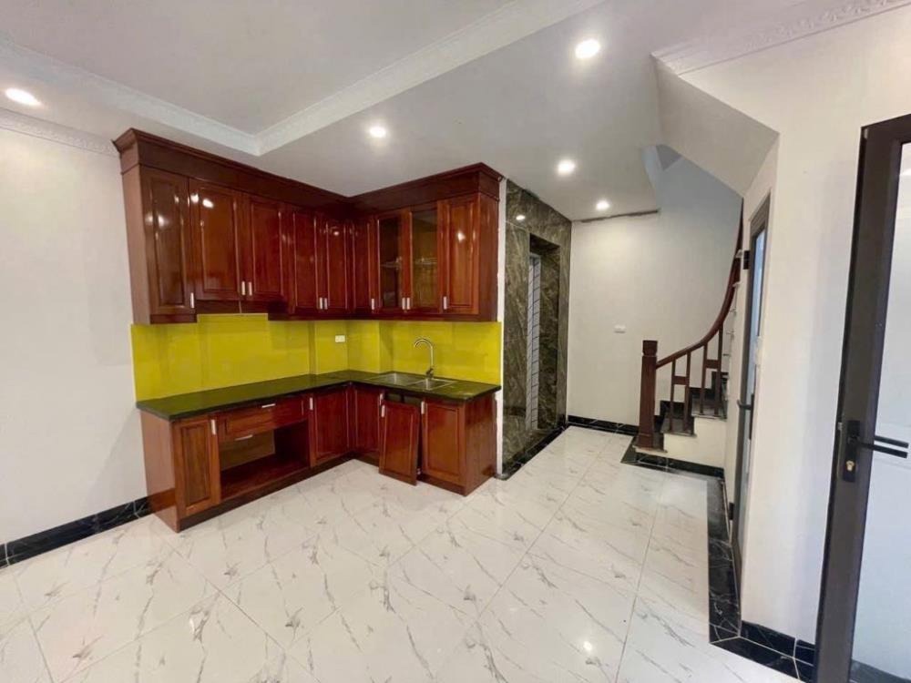 Bán nhà mới xây Long Biên - 6 tầng, thang máy, giá rẻ nhất phân khúc