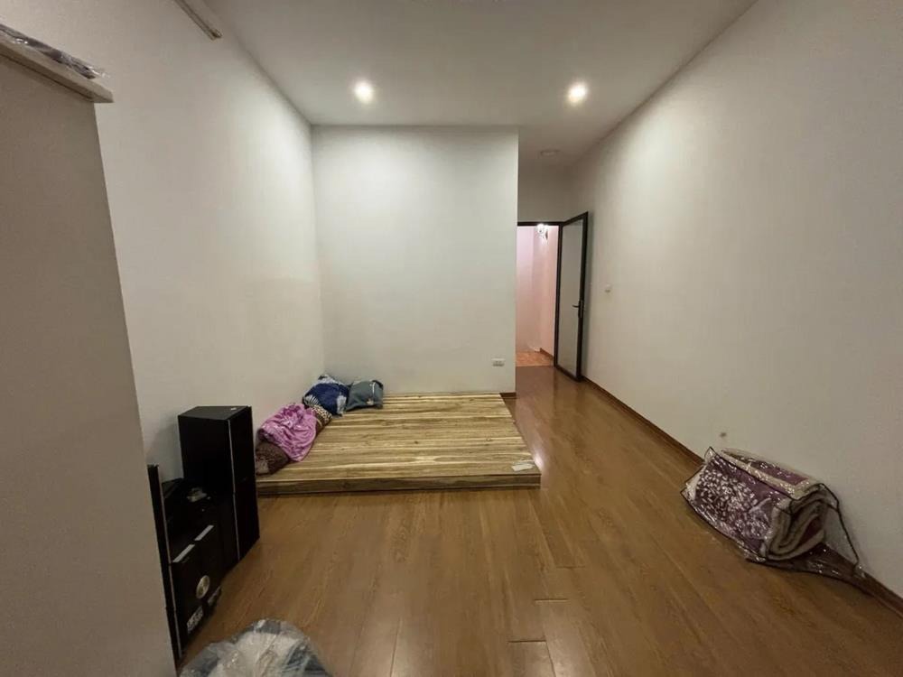 Bán nhà Ngọc Khánh, Ba Đình - 32/35m² x 4 Tầng, Ngõ Thông Thoáng