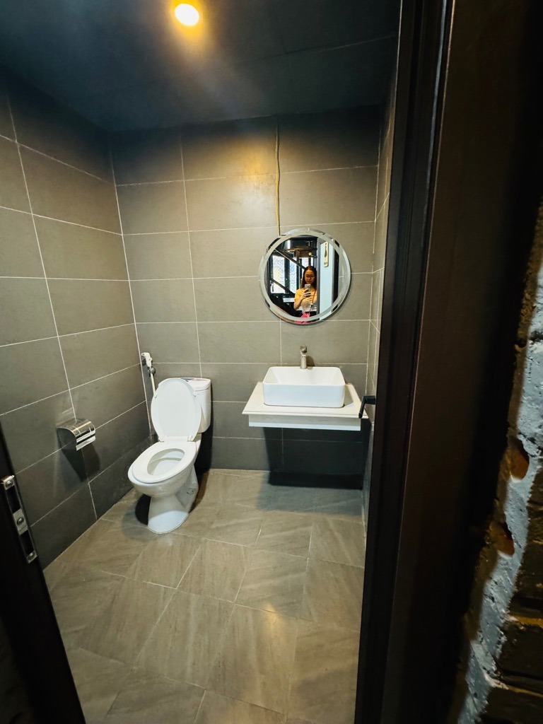 Bán nhà mặt phố Xuân Phương - 118m2, 3 Tầng, Kinh Doanh, Ô Tô Đỗ Trong Nhà - 25 Tỷ