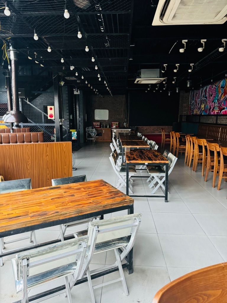Bán nhà mặt phố Xuân Phương - 118m2, 3 Tầng, Kinh Doanh, Ô Tô Đỗ Trong Nhà - 25 Tỷ