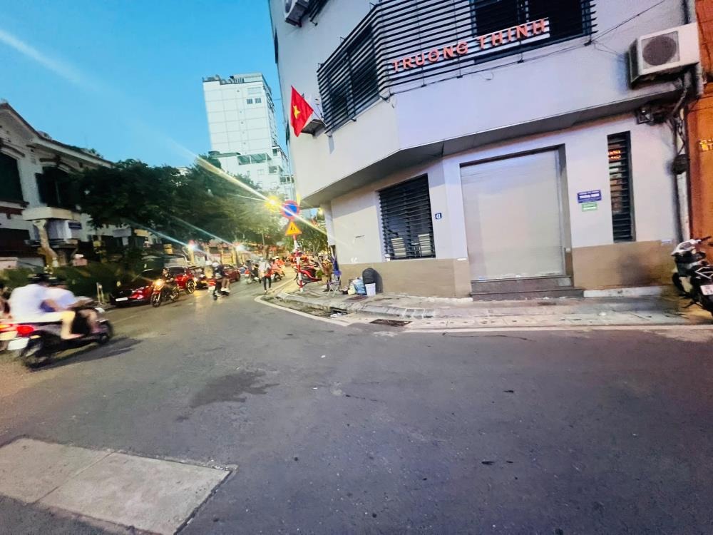 Bán Đất Mặt Phố Phan Huy Ích, Ba Đình - 124m² Vị Trí Đắc Địa
