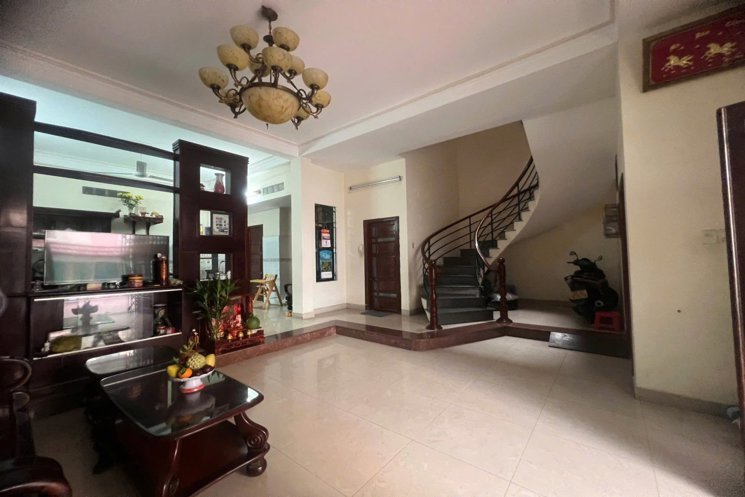 Nhà Vuông 5 tầng HXT tránh 135m2 – Hà Huy Giáp Quận 12