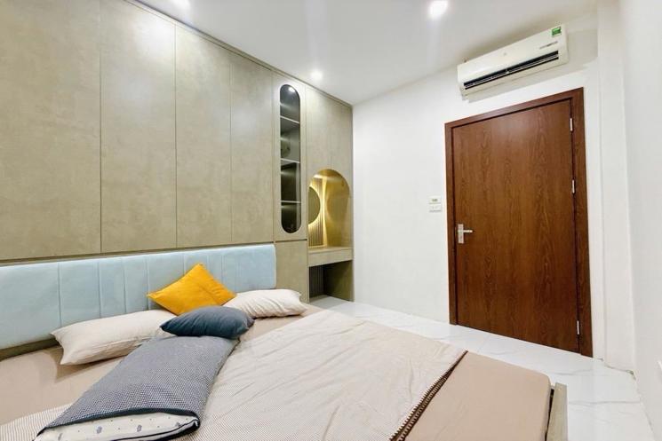 Chỉ 6 tỷ sở hữu ngay nhà gần phố Lạc Long Quân 36m², 5 tầng, dân xây