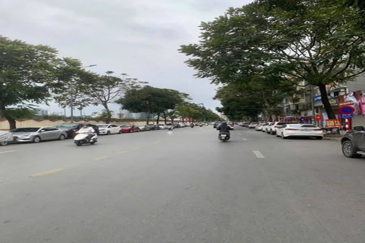 BÁN NHÀ PHÂN LÔ PHỐ LÊ TRỌNG TẤN, THANH XUÂN, GẦN 140M2, 5T, Ô TÔ TRÁNH, KINH DOANH VĂN PHÒNG - Ở