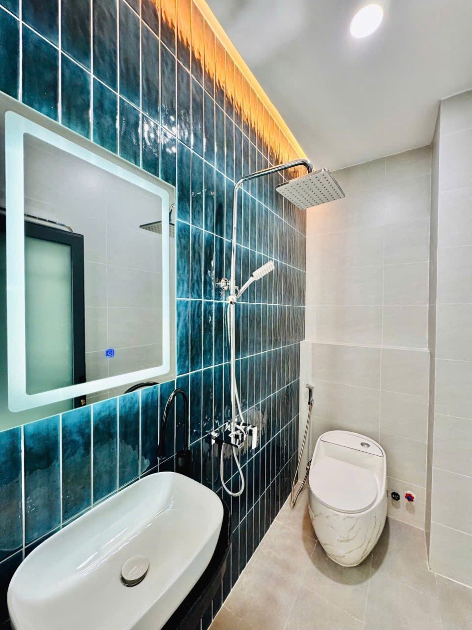 Nhà Mới Vuông Vức 4 Tầng, HXH, 62m2 Ung Văn Khiêm, Bình Thạnh - Giá 13.9 Tỷ