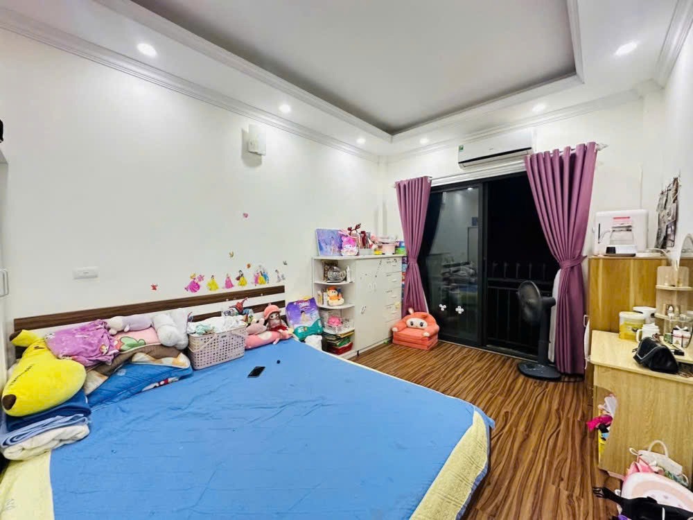 Bán Nhà Võ Chí Công, Cầu Giấy - 30m² - 5 Tầng - Full Nội Thất - Giá 7.5 tỷ