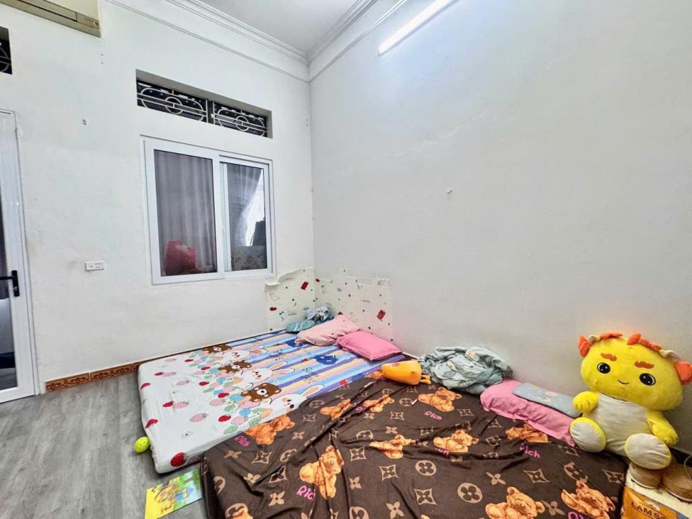 Bán nhà Nguyễn Văn Cừ, Long Biên 4 tầng, 54m², MT 5m, Giá 9 tỷ +