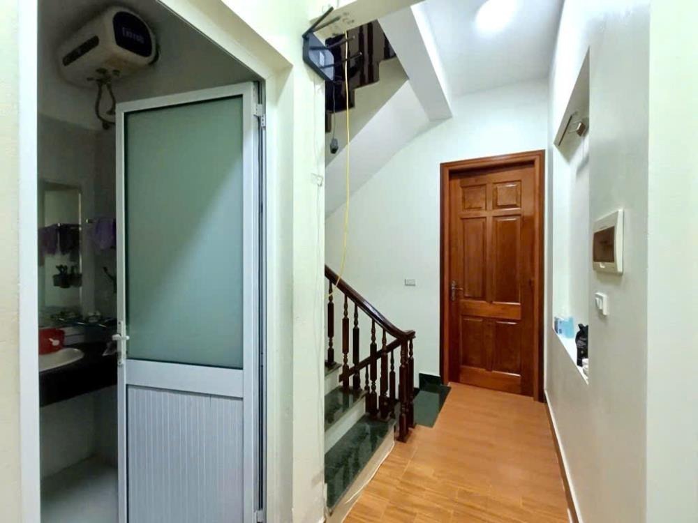 Bán nhà phố Trung Kính 63m² - 4 Tầng - Giá 12.45 Tỷ (TL)
