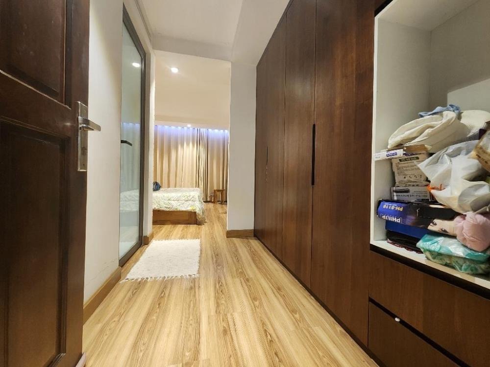 Nhà Mặt Tiền Hẻm 9 Trần Trọng Cung, Quận 7 - 97.7m2, 5PN, Giá 14.5 Tỷ