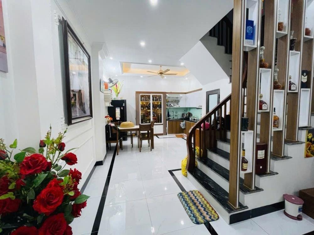Nhà Đẹp Gần Trường Chuẩn Minh Khai A - Giá Tốt, Vị Trí Đắc Địa