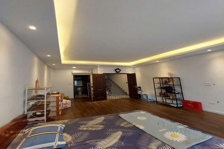 Bán nhà Ngọc Thụy 41m 5 tầng phân lô ô tô hơn 10 tỷ